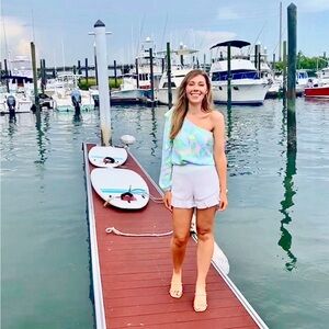 Lilly Pulitzer 🌊One-Shoulder Avena Urchin Pink Vitamin Sea Blouse